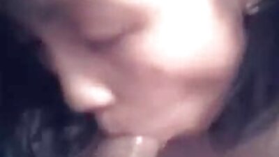 Gicəlləndirici Sarışın Cücə Alır Onun Keçəl Pussy Sərt Fucked